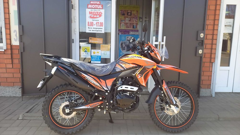 Нові мотоцикли "SPARK SP250D-7", M- н "МОТО-РАЙ", м.Синельникове.