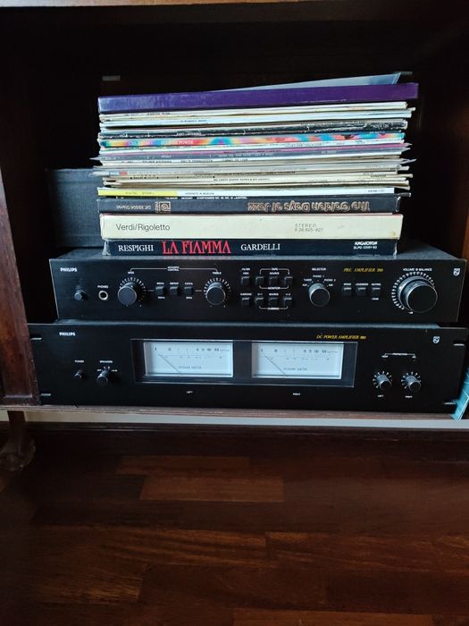 Philips black tulip AH 380 plus preamp