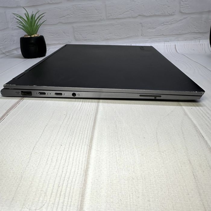 Продам ноутбук Lenovo Yoga C930 | i7-8550U | SSD М2 512GB | DDR4 8GB в гарному стані
 NFC в гарному стані