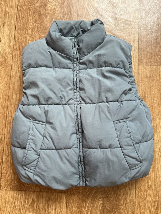 Пролам безрукавку Zara