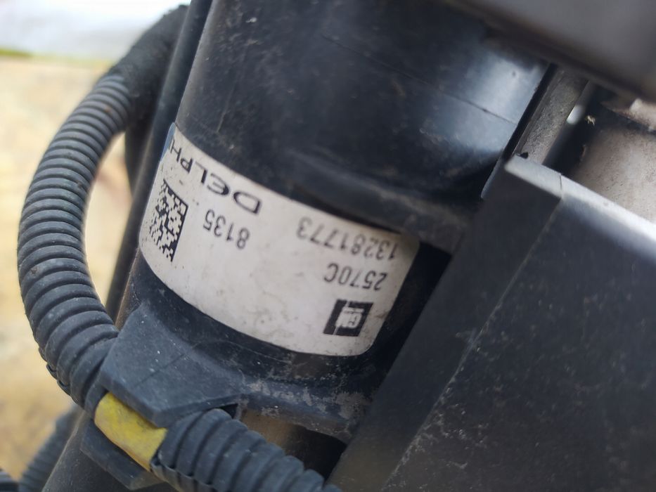 Opel Astra J Benzyna Pas Przedni Przód