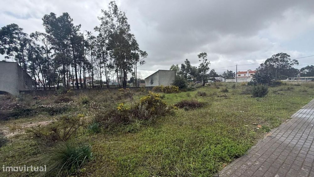 Terreno Urbano para Construção / Quinta da Marquesa III / Inserido num