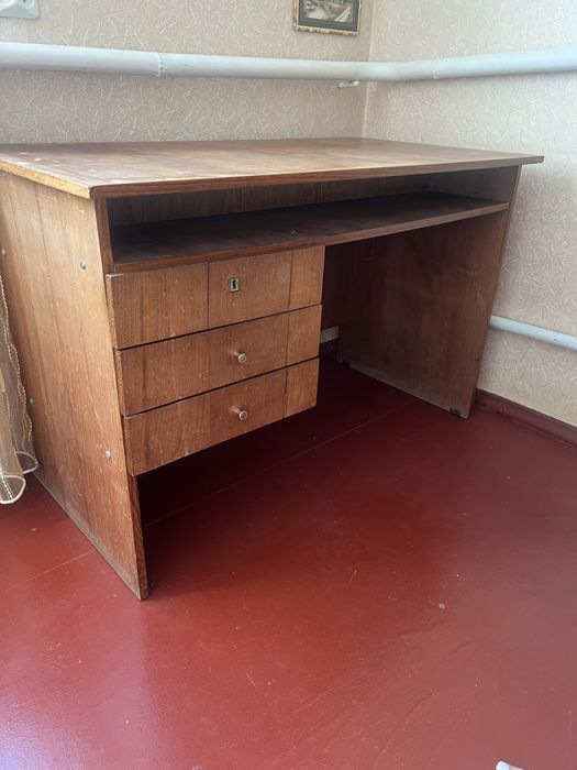 Стіл письмовий (ДСП)