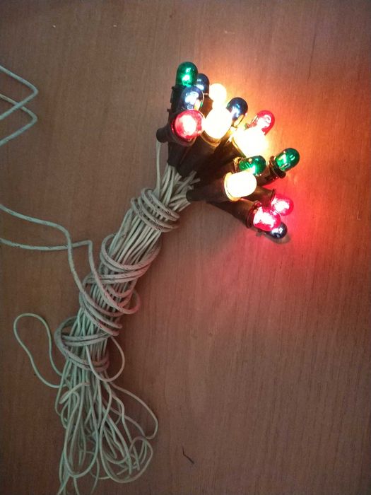 Гирлянда новогодняя разноцветные лампочки времен ссср