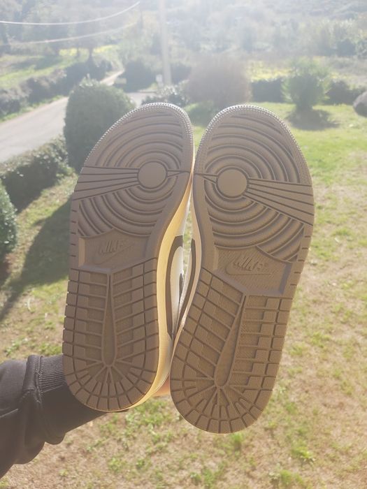 Air Jordan 1 Low - Travis Scott Reverse Mocha
