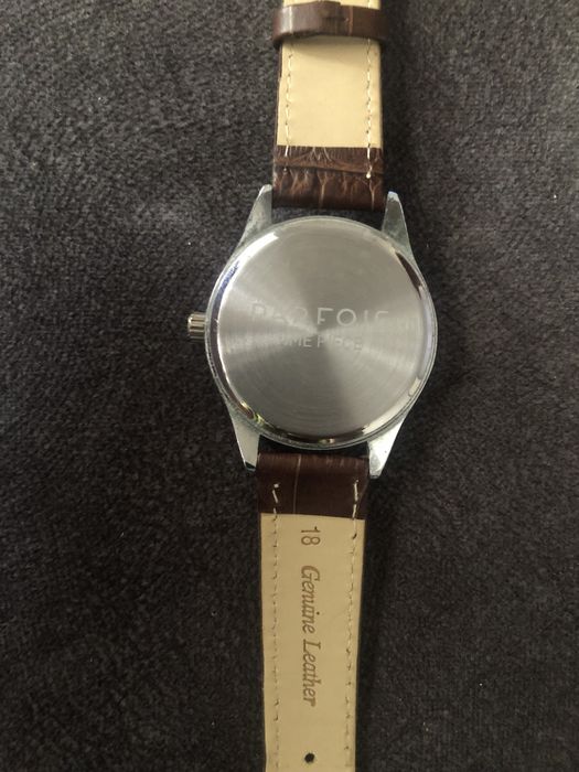 Relógio Parfois Com pracelete em pele castanha