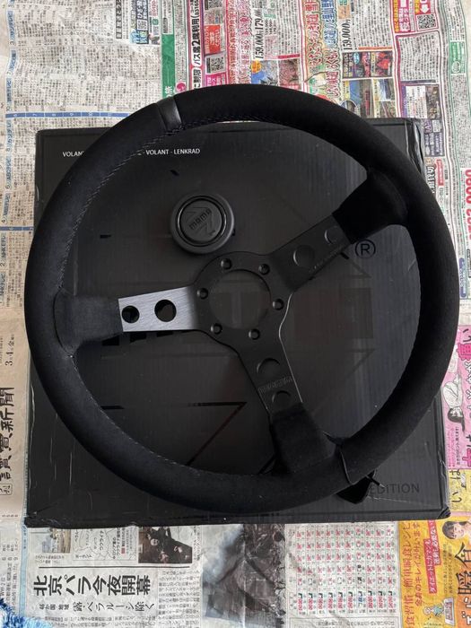 Руль Momo Спортивный с вылетом дрифт замша