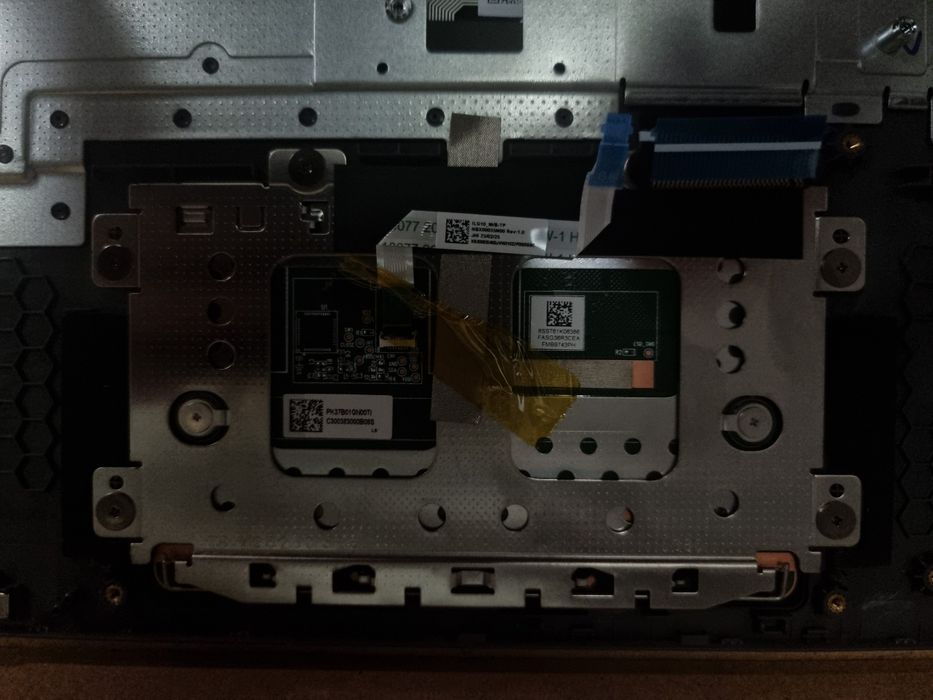 Топ кейс Lenovo LOQ 15IRH8