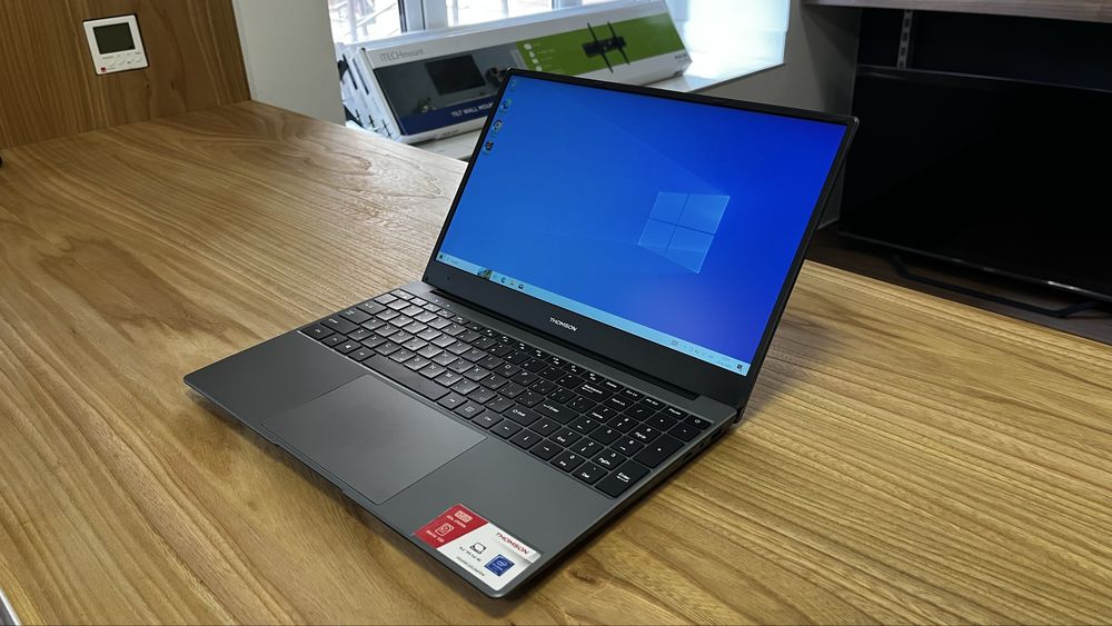 Ноутбук Thomson Silver N15 MEAN15C6SL256FRW для навчання і роботи