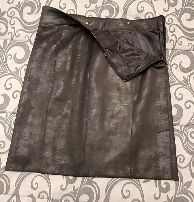 Saia preta s/ marca