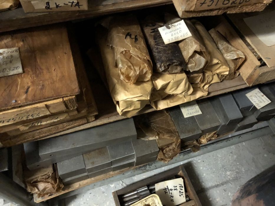 Плашки резьбонакатные плоские м2.5;3;4;5;6;8х1; 12 ссср