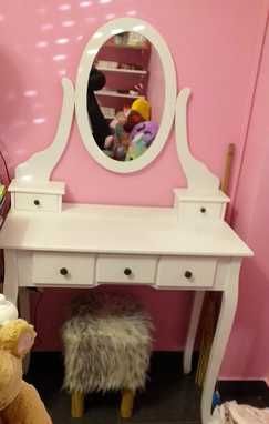 Mesa Toucador c/ Espelho e 5 Gavetas - Novo