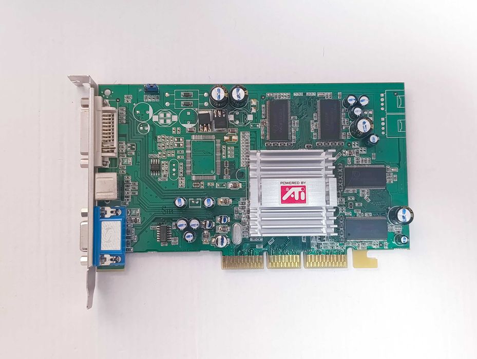 Відеокарта ATI Radeon 9200 DDR 64MB AGP 8x DVI VGA в ідеальному стані