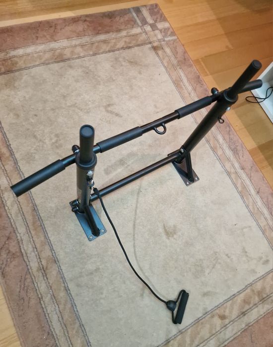 Barra de Elevações de Musculação de Parede (Pull-Up)