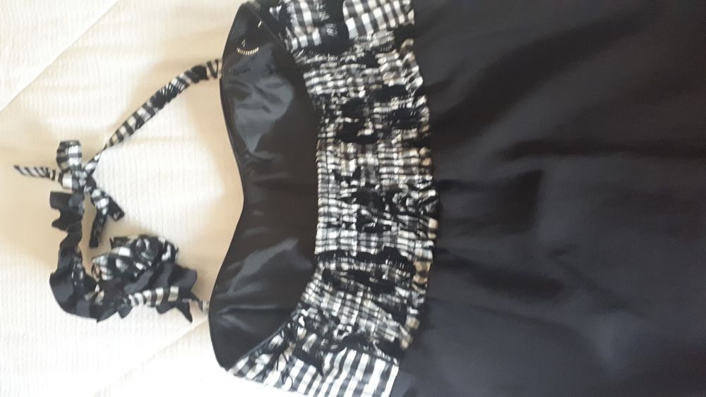 Vestido preto e branco