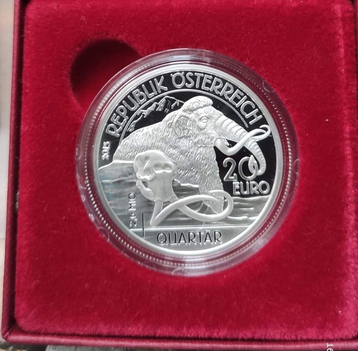 Срібна монета. 20 євро. 2015р. " Доісторичне життя". Пруф. Сертифікат