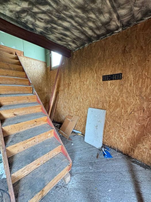 Будинок з незавершеним ремонм, для реалізації вашого проекту