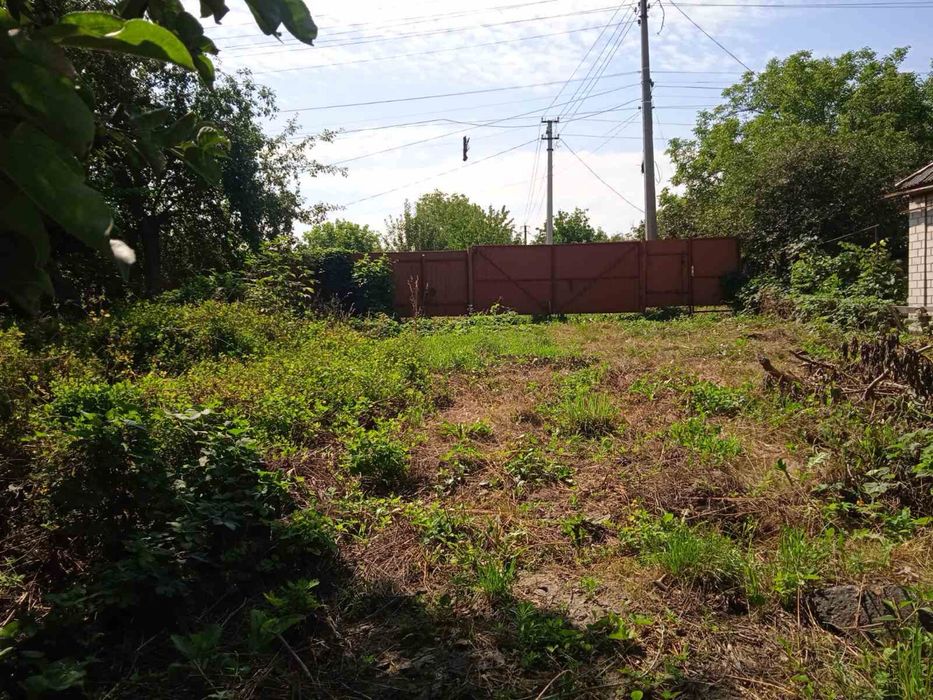 Продаж ділянки біля річки