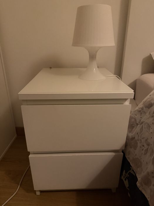 2 Mesinhas de cabeceira IKEA