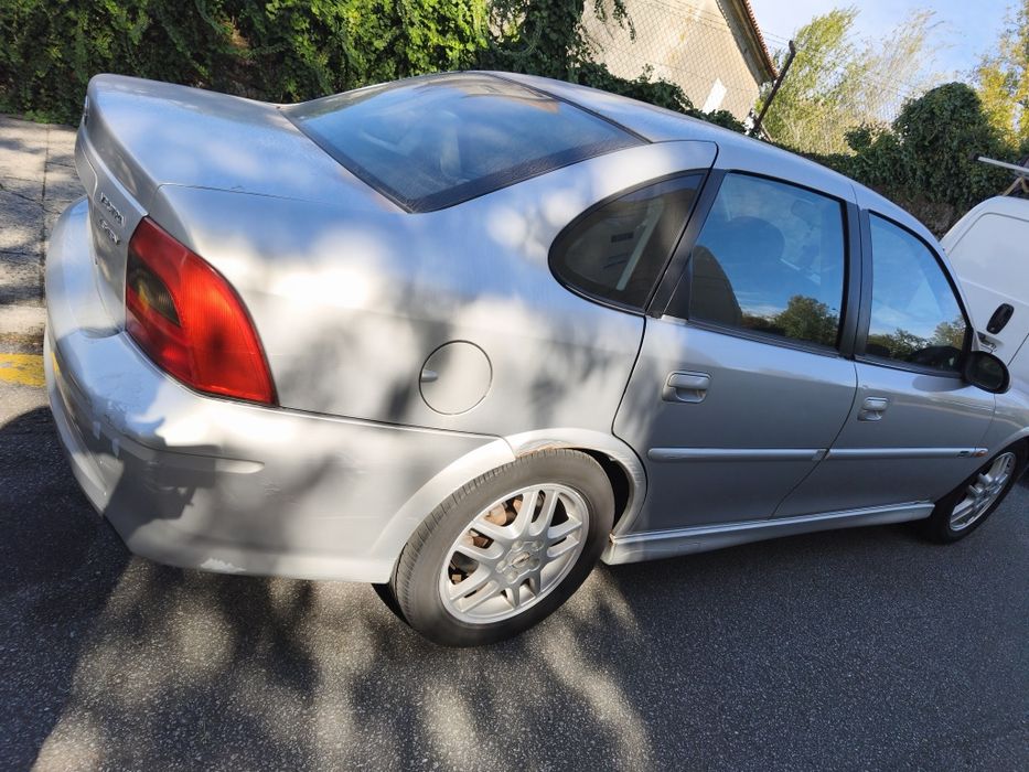 Opel Vectra 1.6 100cv