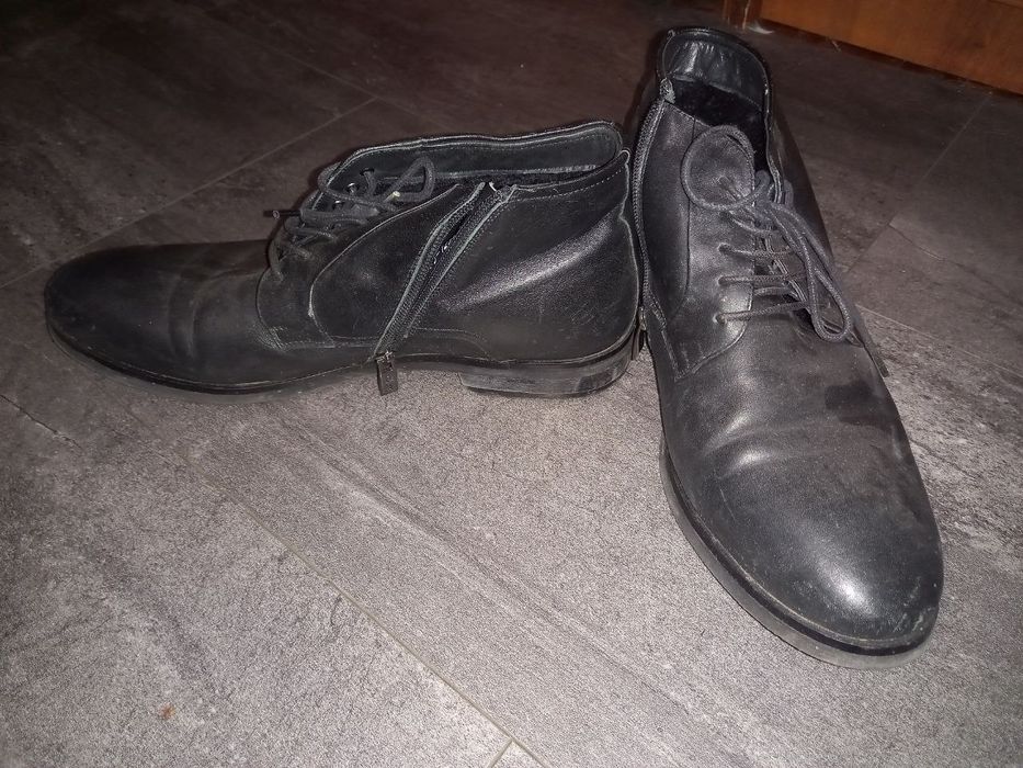 Продам мужские ботинки