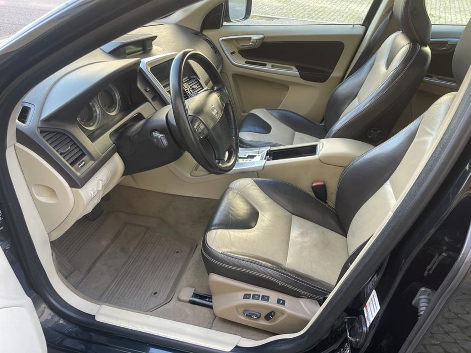Volvo XC 60 D5 Momentum