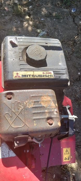 Moto enchada.   Seminova.