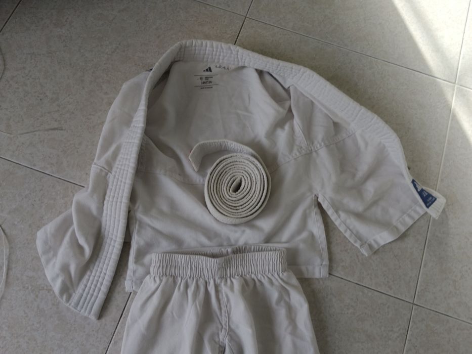 Fato de judo para crianças de 100  e 110