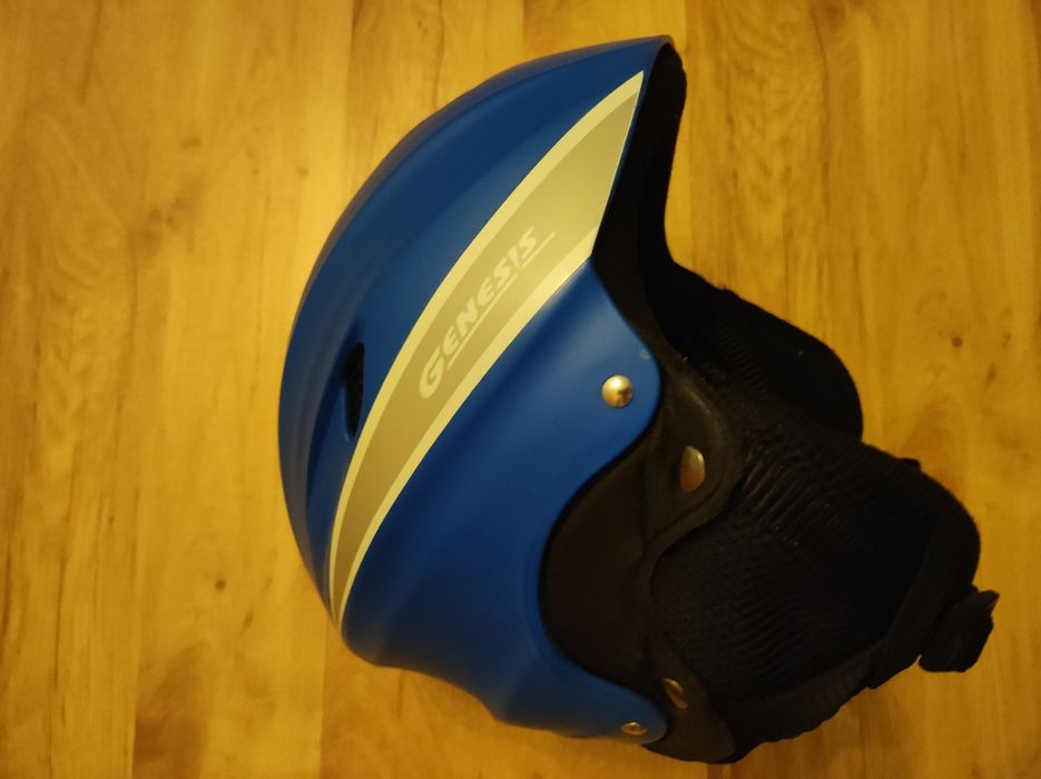 Kask narciarski genesis