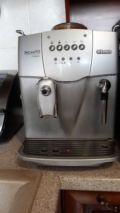 Кофеварка Saeco INCANTO CLASSIC сборка Италия в рабочем состоянии