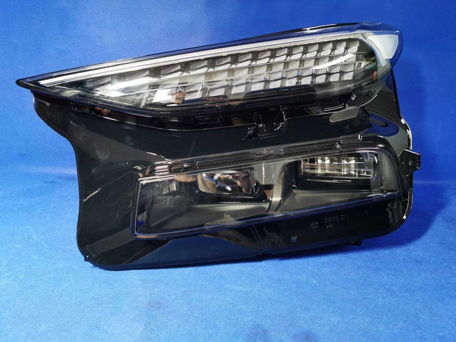 PRZEDNIA lewa lampa FULL LED kompletna AUDI Q6 E-TRON