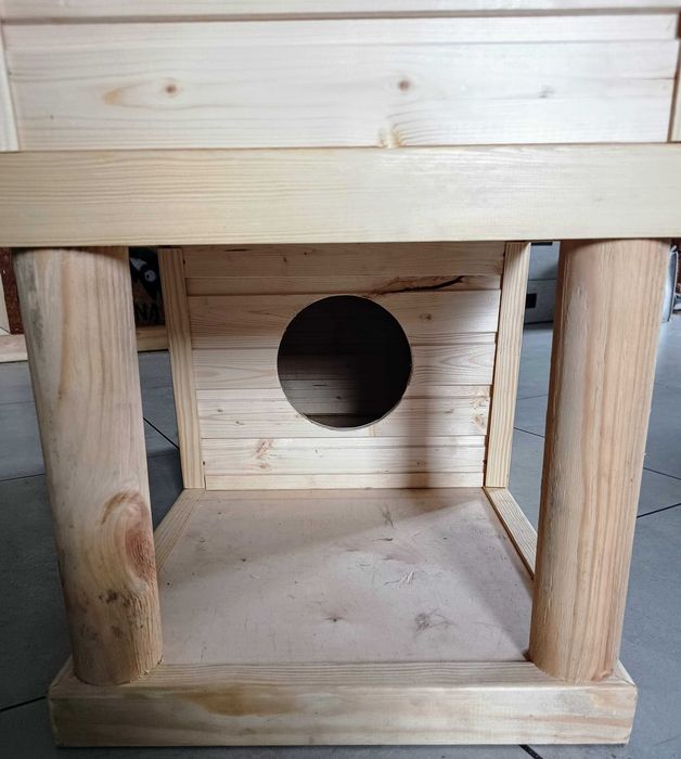 Domek-drapak dla kotów