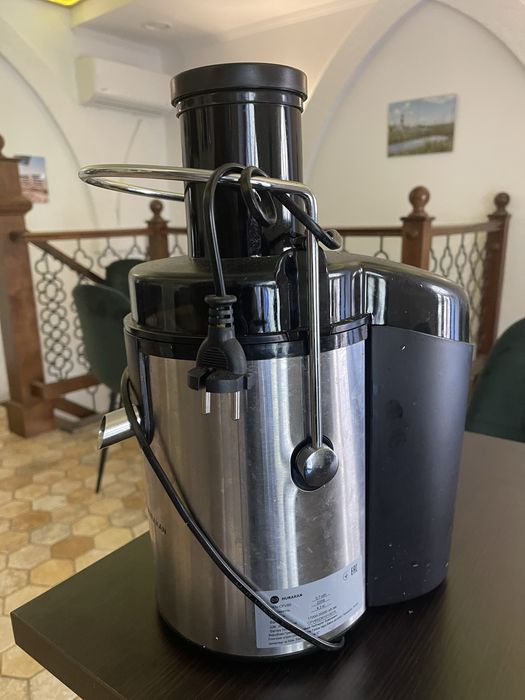 Соковижималка для фруктів HKN-CFV60 HURAKAN