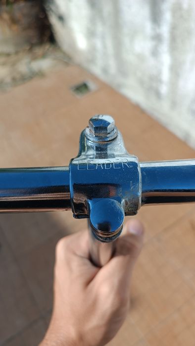 Guiador de pasteleira leader cromado