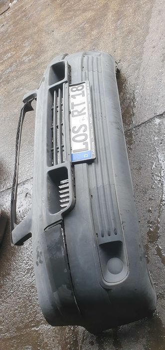 Lut6 Zderzak przedni volkswagen T5 wysyłka części