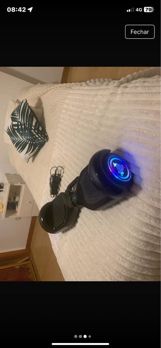 Hoverboards com carregador , poucas vezes usado