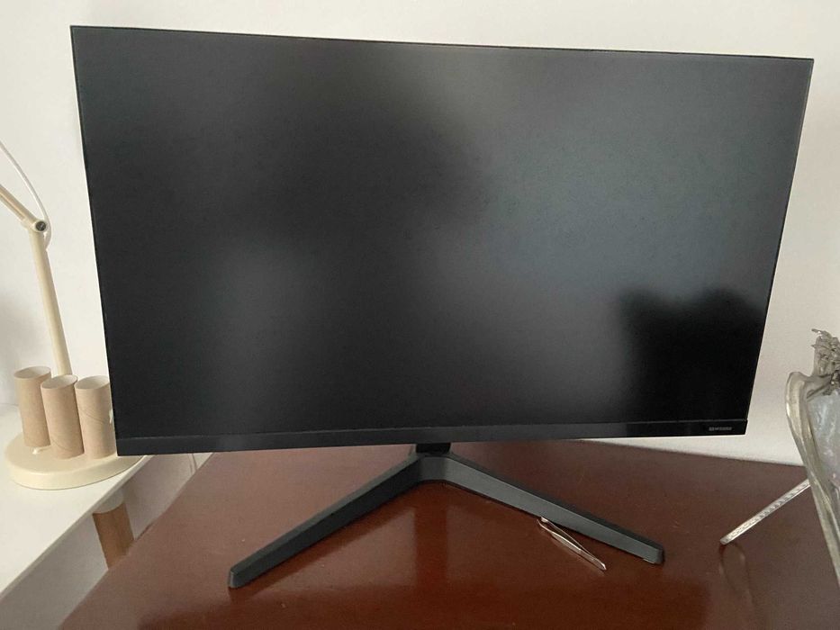 Computer + Monitor + Mouse and Keyboard64284541383041120