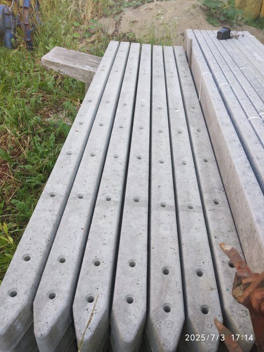 Słupki do siatki lesnej