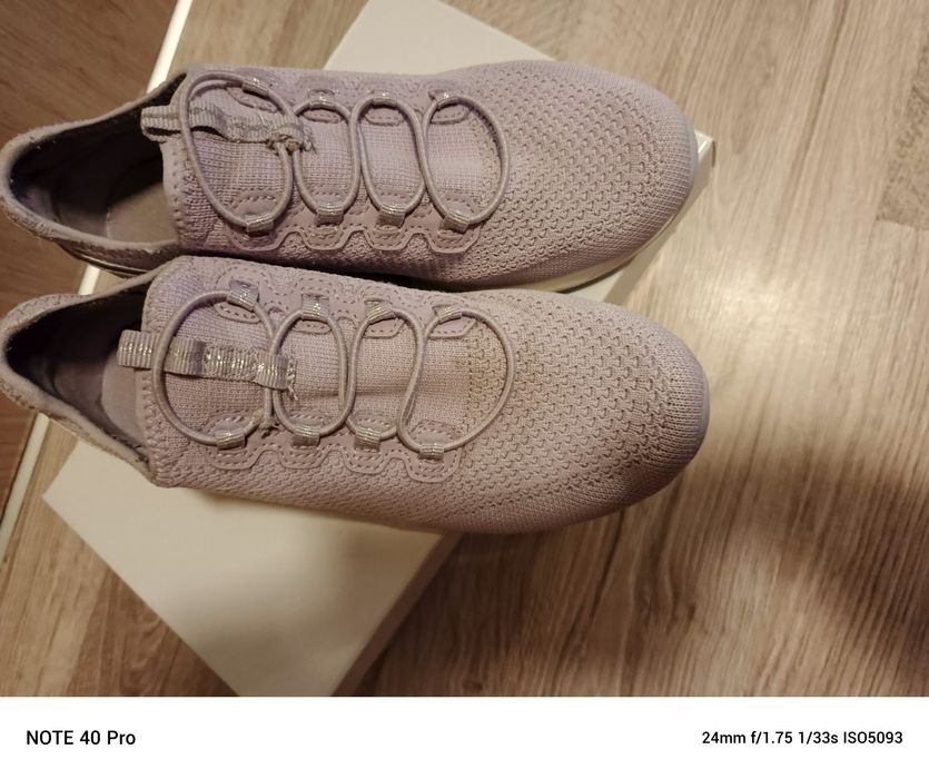 Lekkie buty wciągane rozm 39