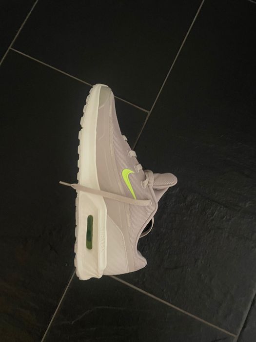 Ténis Nike novos