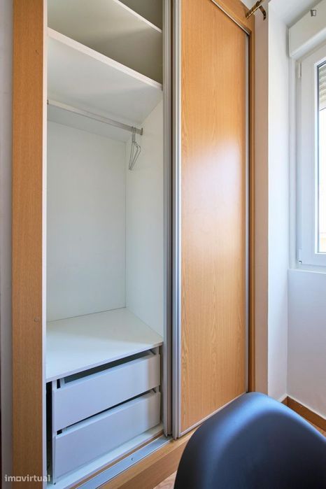Quarto - localizado em Alameda Lisbon