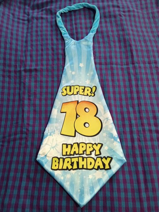 Краватка для святкування дня народження.