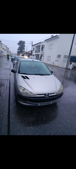Peugeot 206 impecável