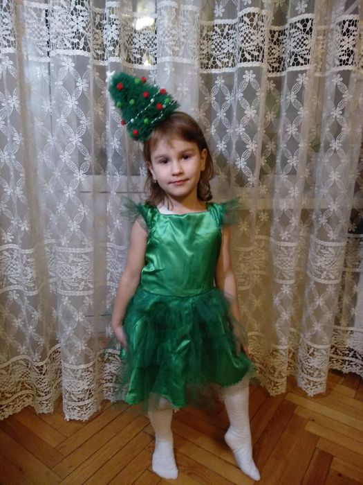 Прокат дитячих костюмів на 3-5 роки 300грн