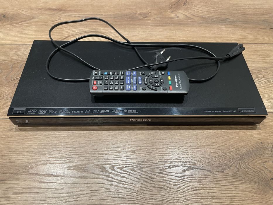 Amplituner marantz