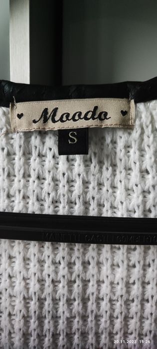 Kardigan narzuta sweter (S) Moodo