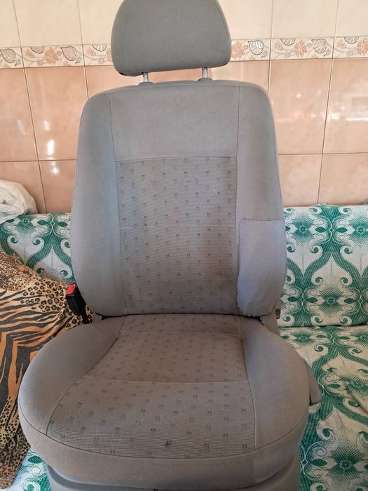 Продам сидіння для авто