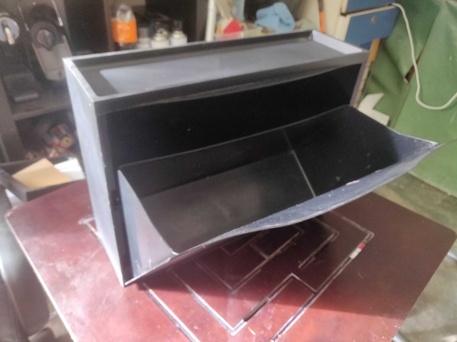 Sapateira preta ikea