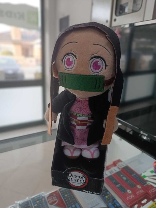 Peluche Demon Slayer Nezuco 28cm em GitfBox