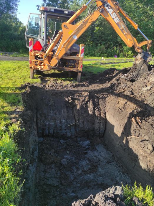 Usługi mini koparką. koparką i koparko ładowarką .prace ziemne